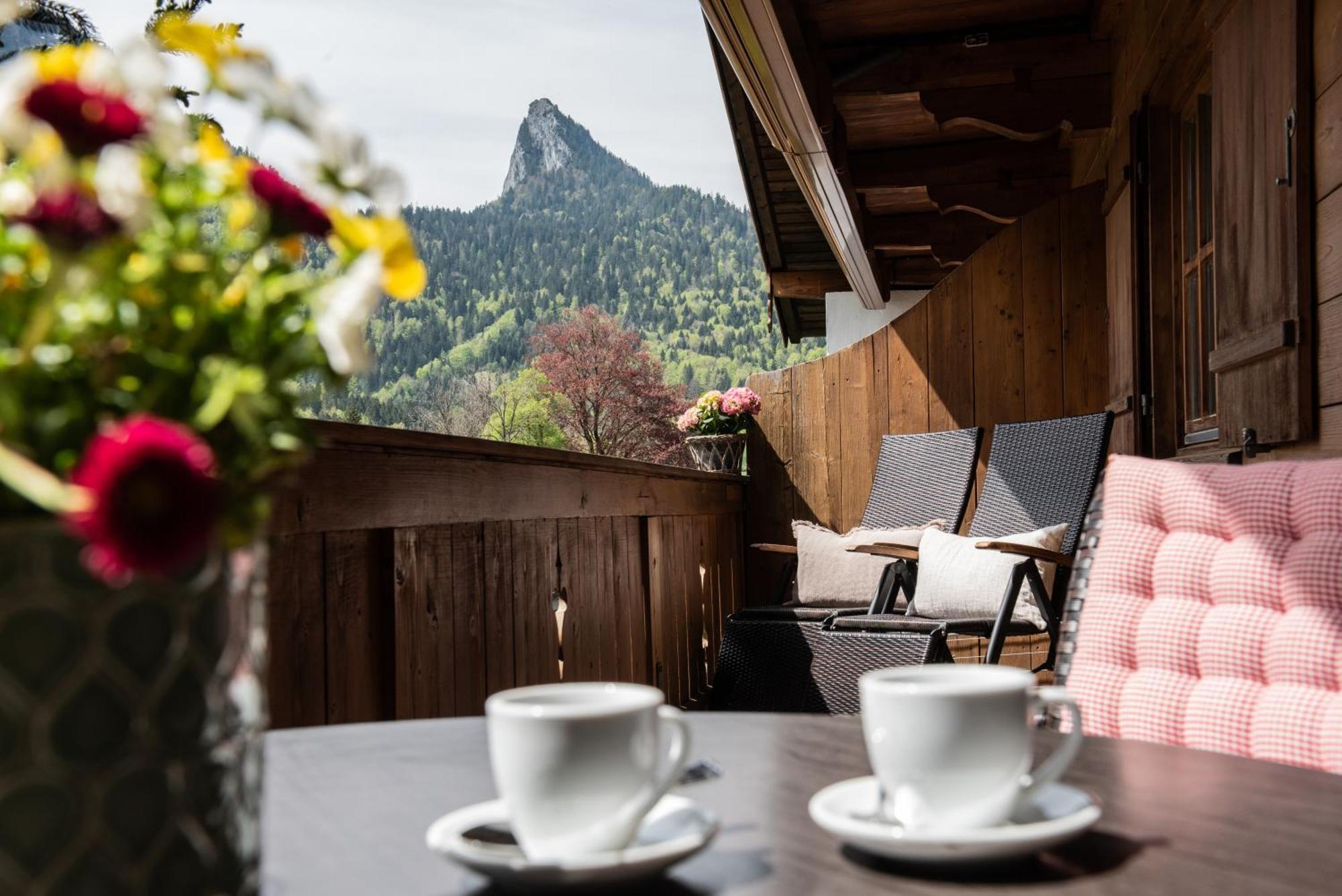 Haus Lesch - Stilvolle Appartements Mit Tollem Bergblick In Kreuth Am Tegernsee エクステリア 写真